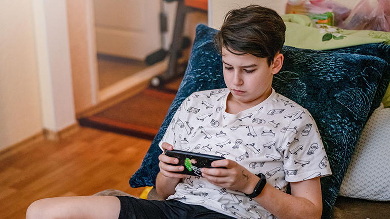 cell phone pixabay.jpg